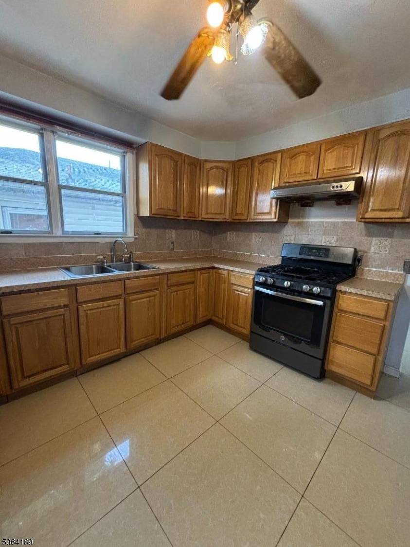 Paterson City, NJ 07513,248 22Nd Ave