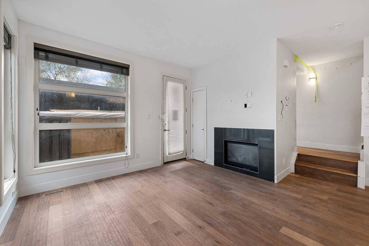 Calgary, AB T2E 4Z5,834 Mcpherson RD Northeast #2