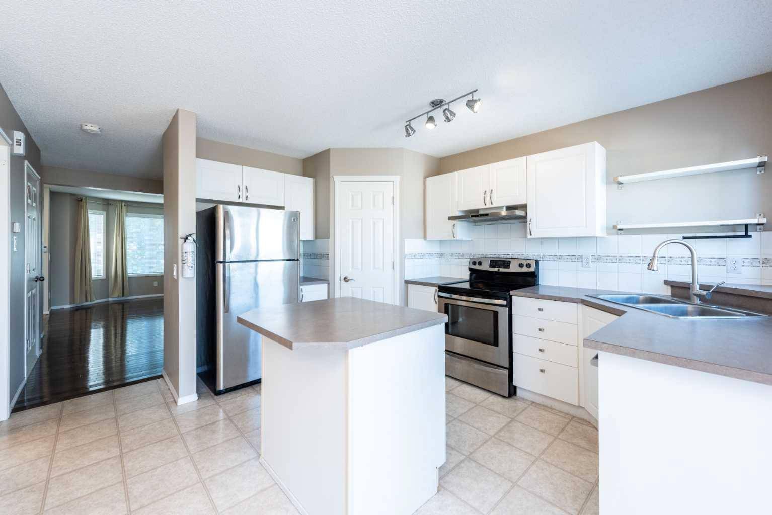 Calgary, AB T3G 5A6,58 Citadel Acres Close NW