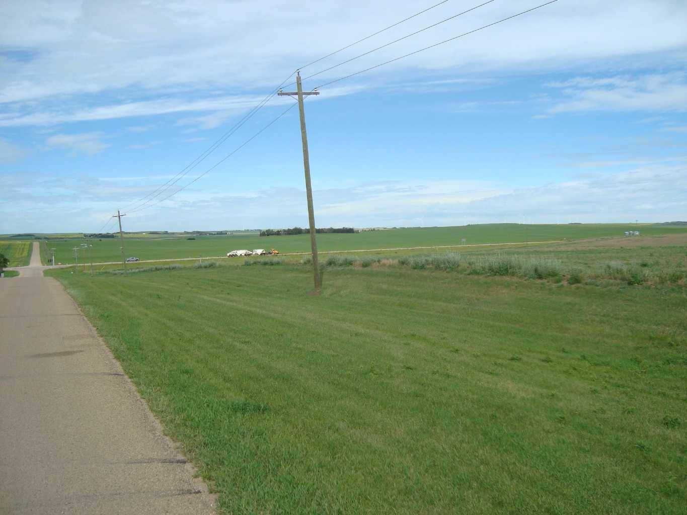 1000 North RD, Trochu, AB T0M 2C0