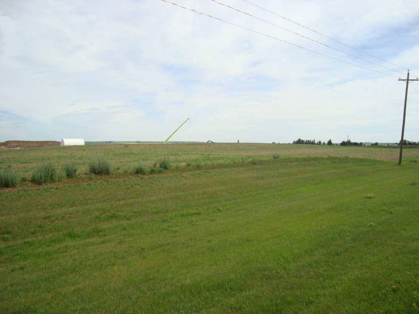 Trochu, AB T0M 2C0,1000 North RD