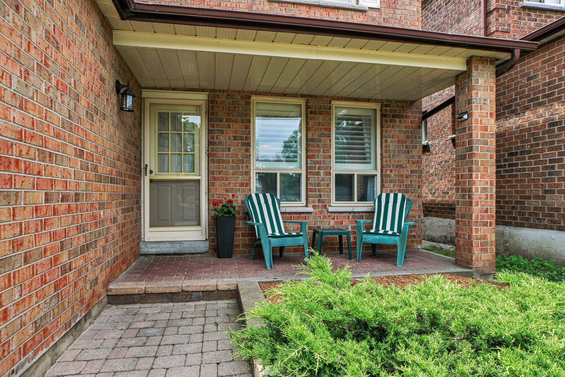 Ajax, ON L1S 5X9,59 Trawley CRES