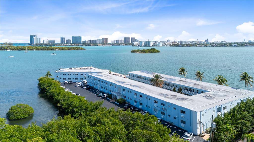 2700 NE 135 St #34, North Miami, FL 33181