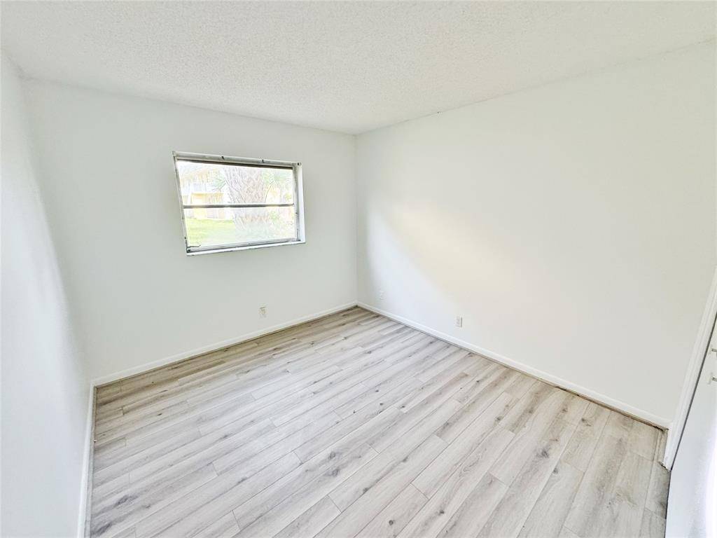 Oakland Park, FL 33334,5186 NE 6th Ave #709