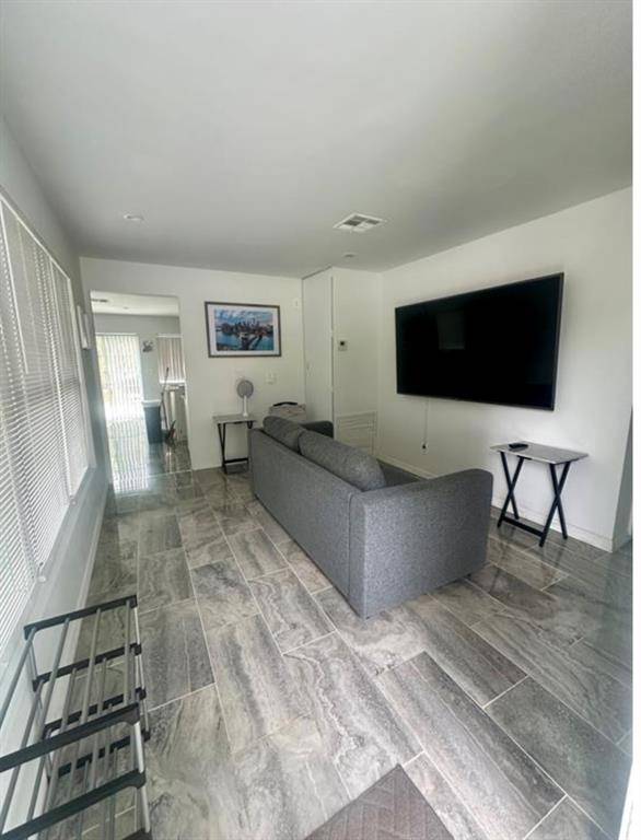 Hollywood, FL 33020,2520 Fillmore St