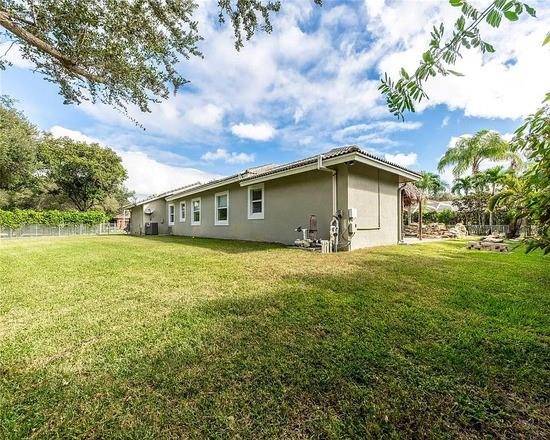 Parkland, FL 33076,10668 NW 69th St