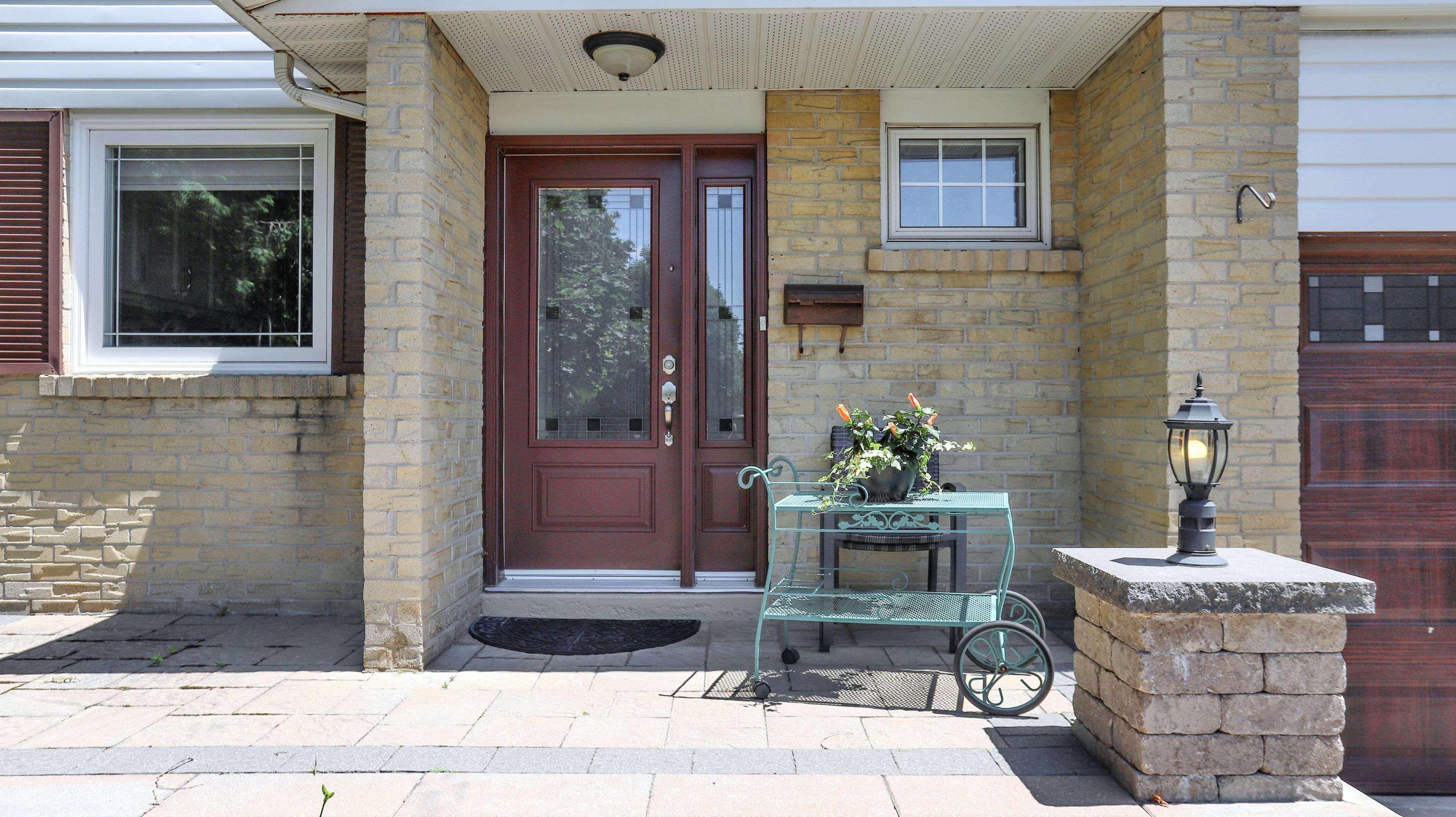 Markham, ON L3T 5J3,158 Holm CRES