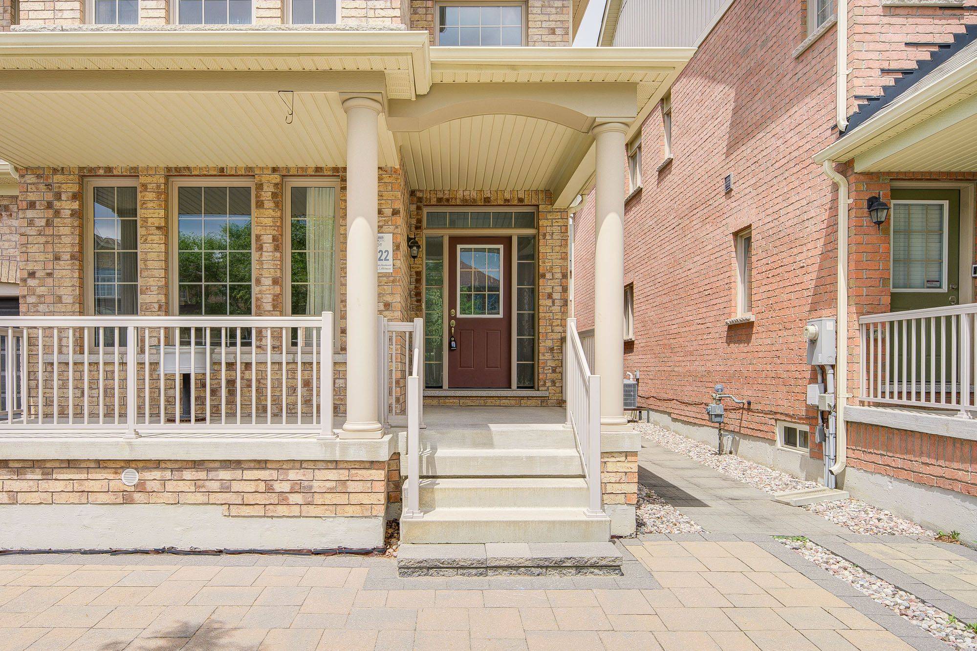 Markham, ON L6E 2B2,729 Hammersly BLVD