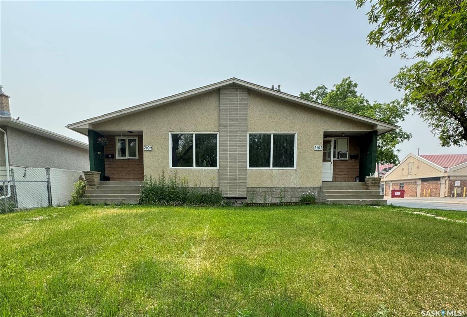 2102-2104 Rothwell STREET, Regina, SK S4N 2C4