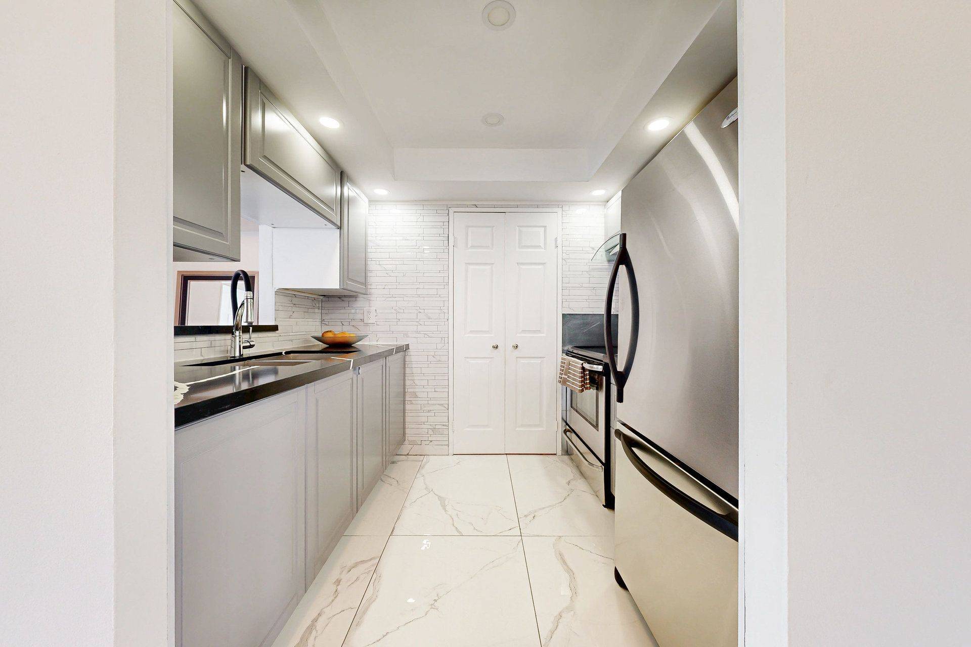 Mississauga, ON L5B 3Y7,265 Enfield PL #1501