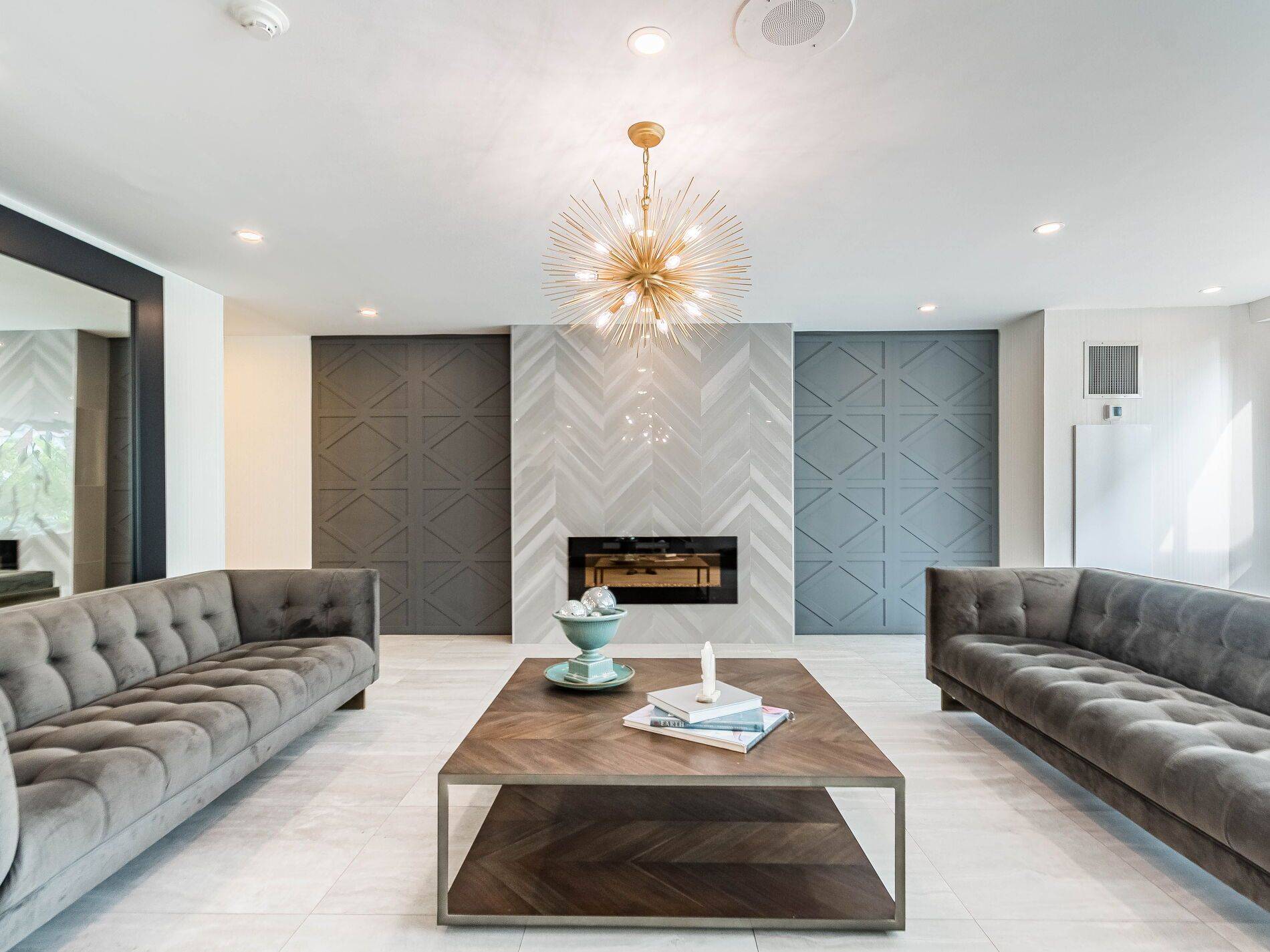 Burlington, ON L7S 2J3,1270 Maple Crossing BLVD #604