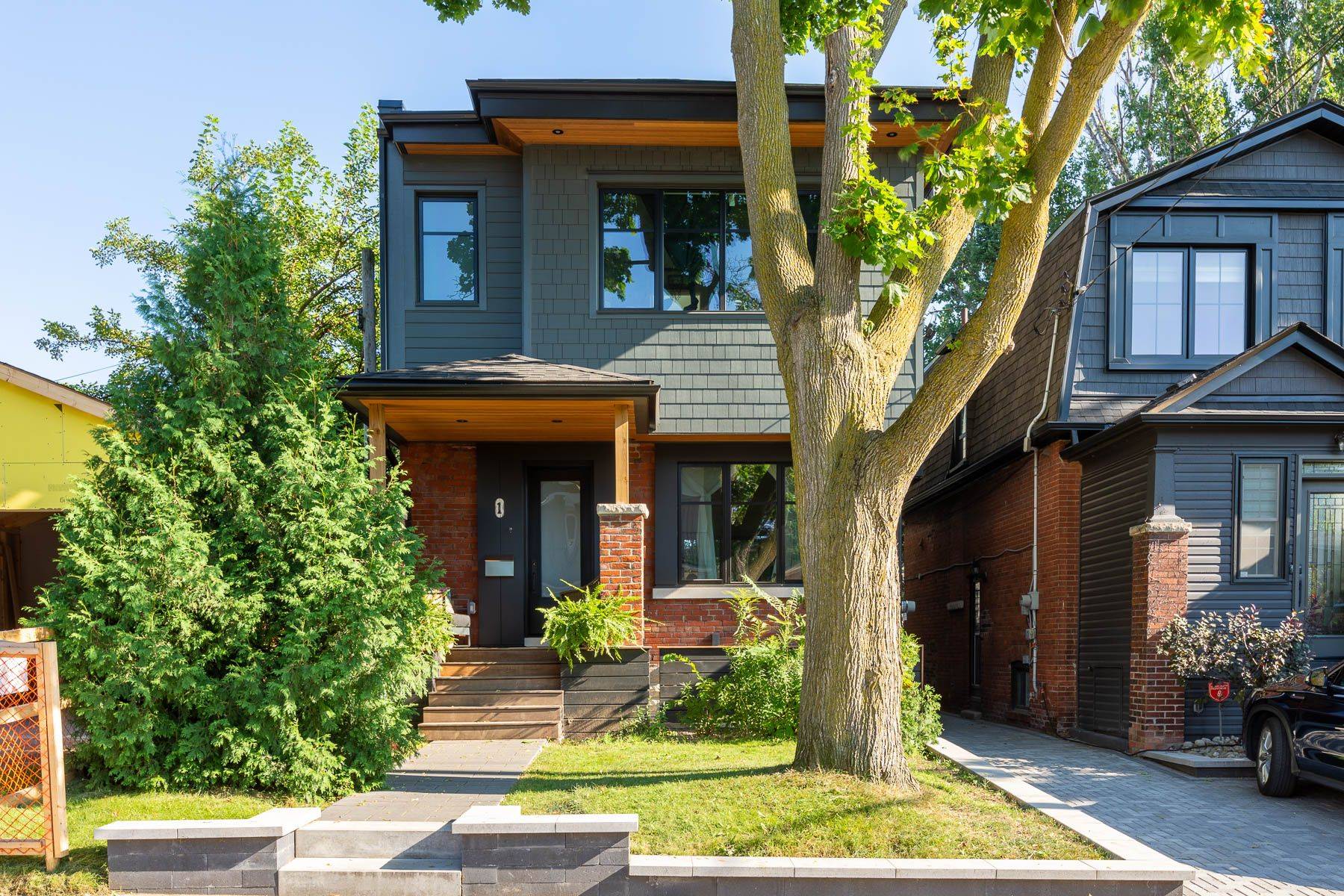 1 Ostend AVE #Lower, Toronto W01, ON M6S 1L3