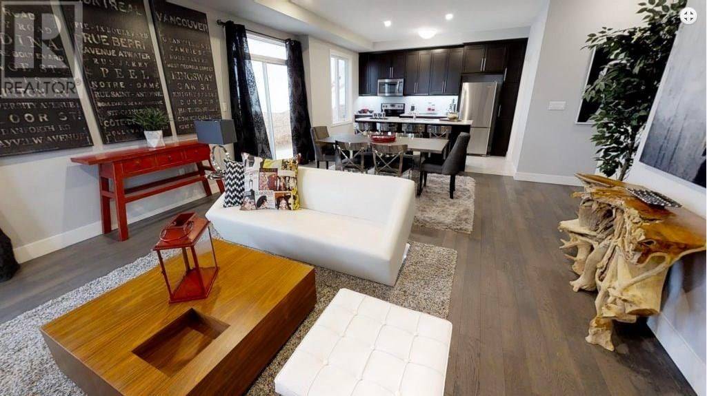 London North, ON N6G 0T8,1960 Dalmagarry RD #32