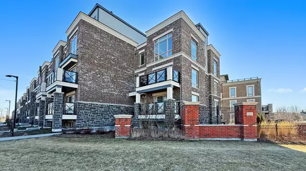 Markham, ON L6B 1N5,10 Westmeath LN #2202