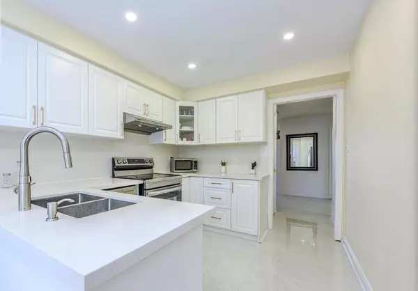 Mississauga, ON L5N 6T6,6828 Gracefield DR #(UPPER)