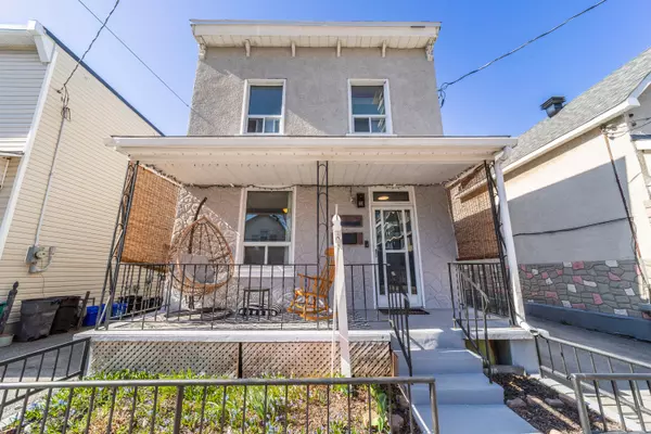 57 Norman ST, Dows Lake - Civic Hospital And Area, ON K1S 3K3