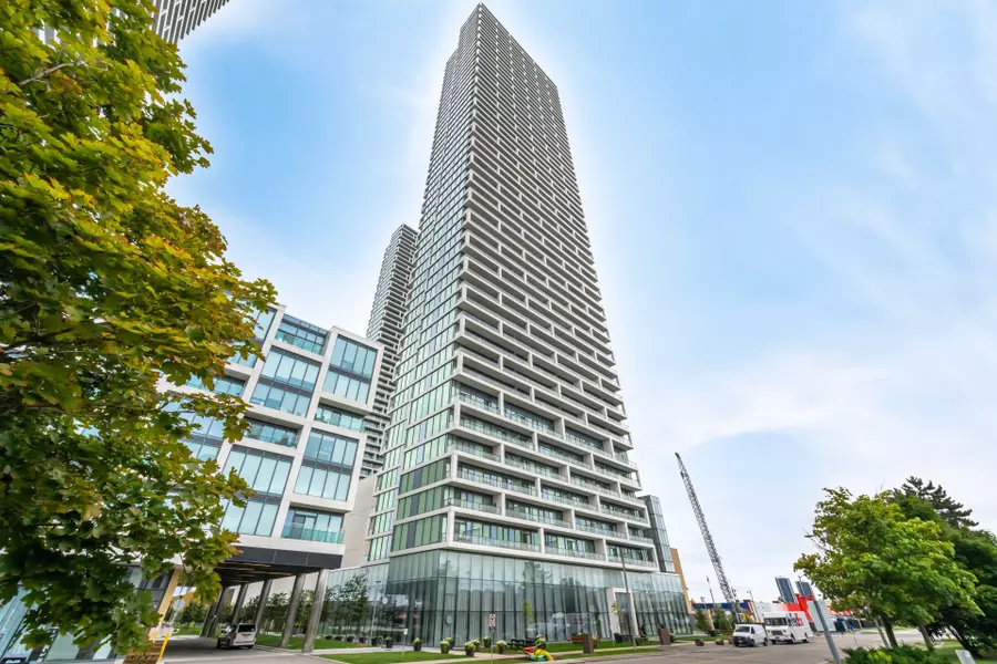 898 Portage Pkwy #3307, Vaughan, ON L4K 0J6