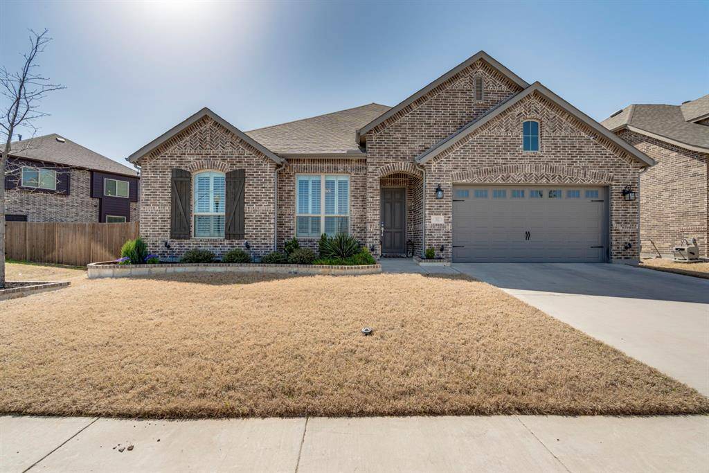 Waxahachie, TX 75165,512 Country Meadows Boulevard