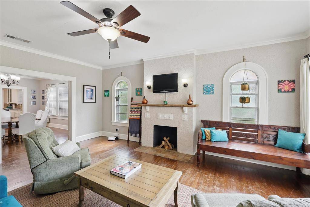 Fort Worth, TX 76115,1425 W Gambrell Street