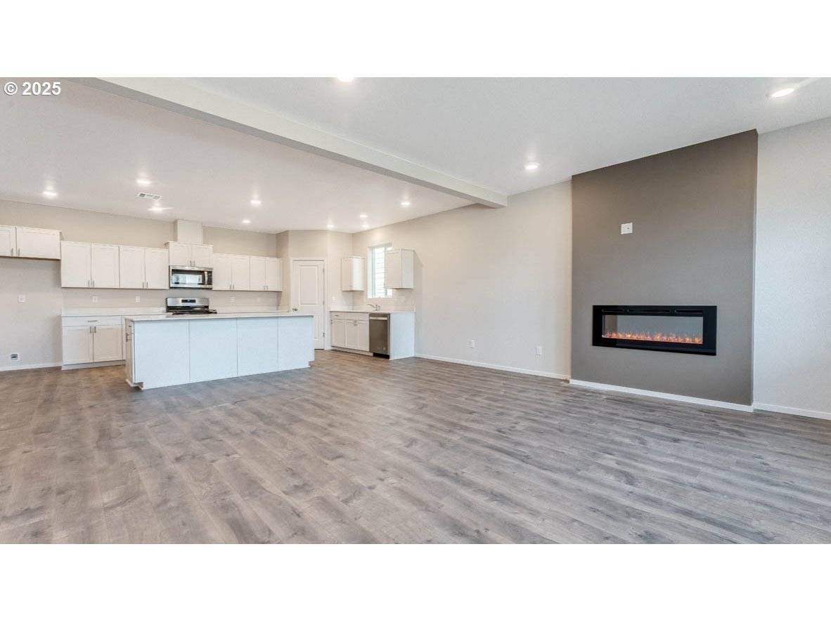 Woodburn, OR 97071,2795 Meadowlark AVE