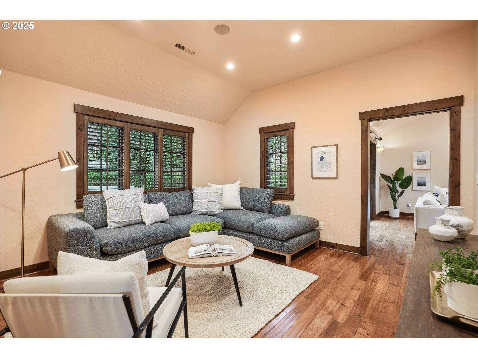 Portland, OR 97221,3930 SW GREENLEAF DR