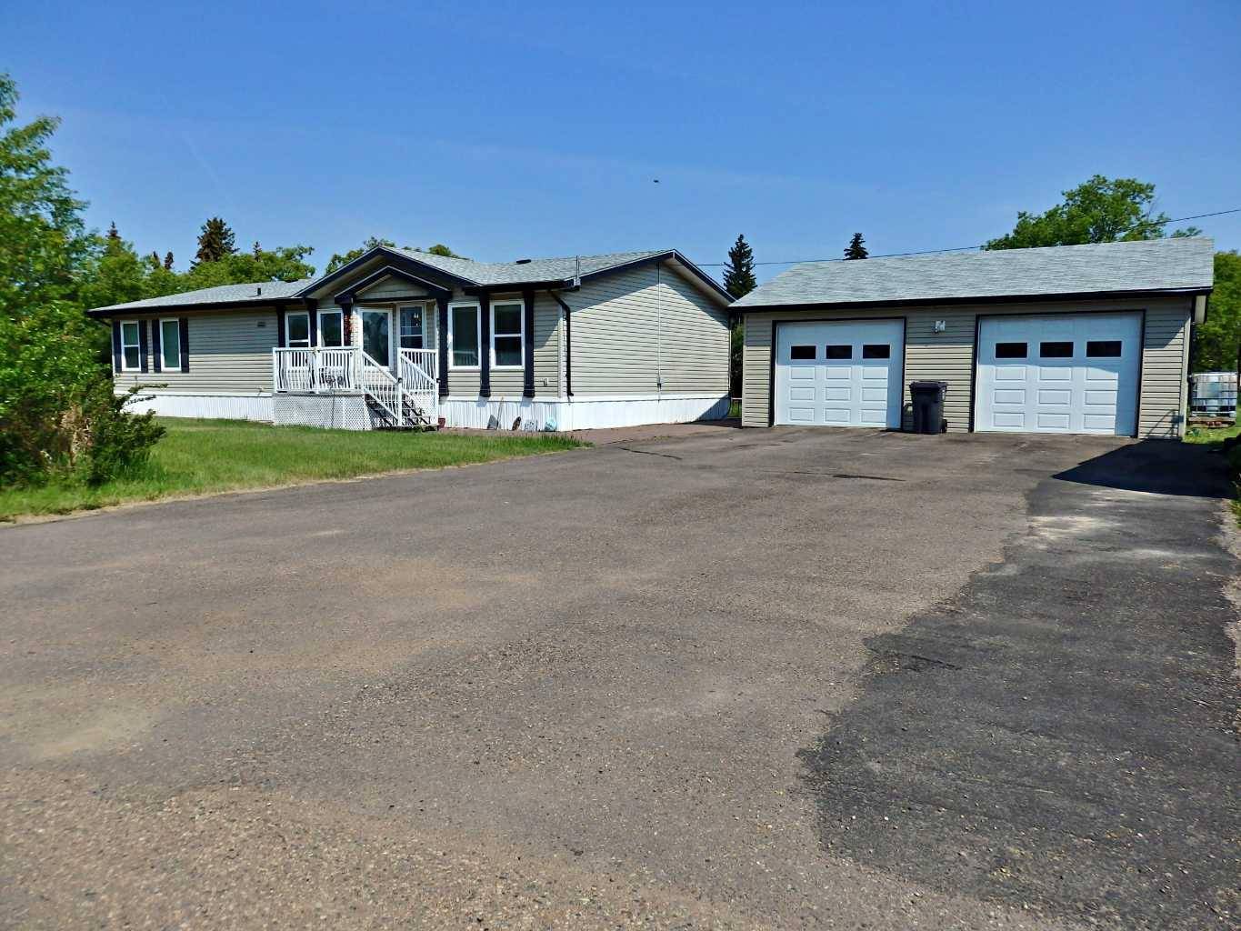 4604 52 AVE, Mannville, AB T0B 2W0