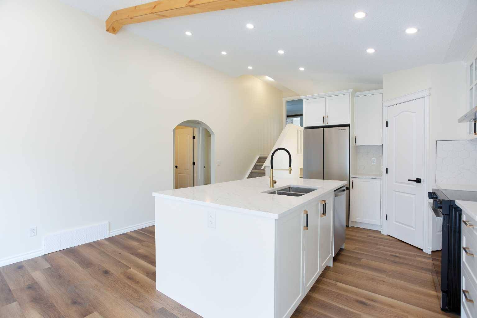 Calgary, AB T3M 1B2,953 Cranston DR Southeast