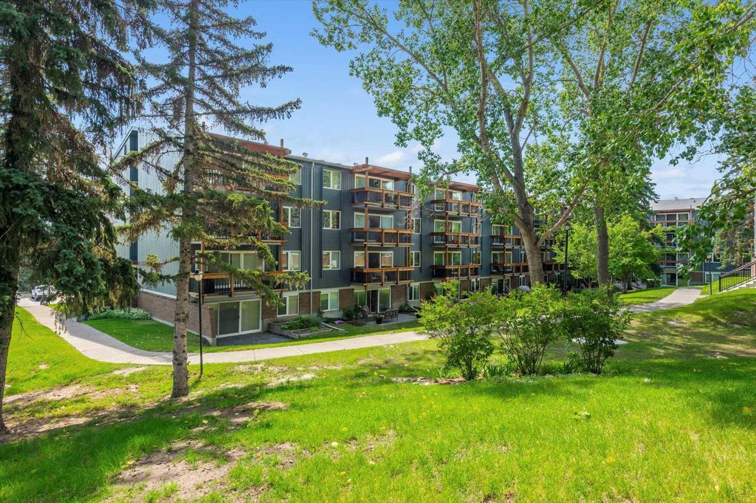 816 89 AVE Southwest #110, Calgary, AB T2V 4N8