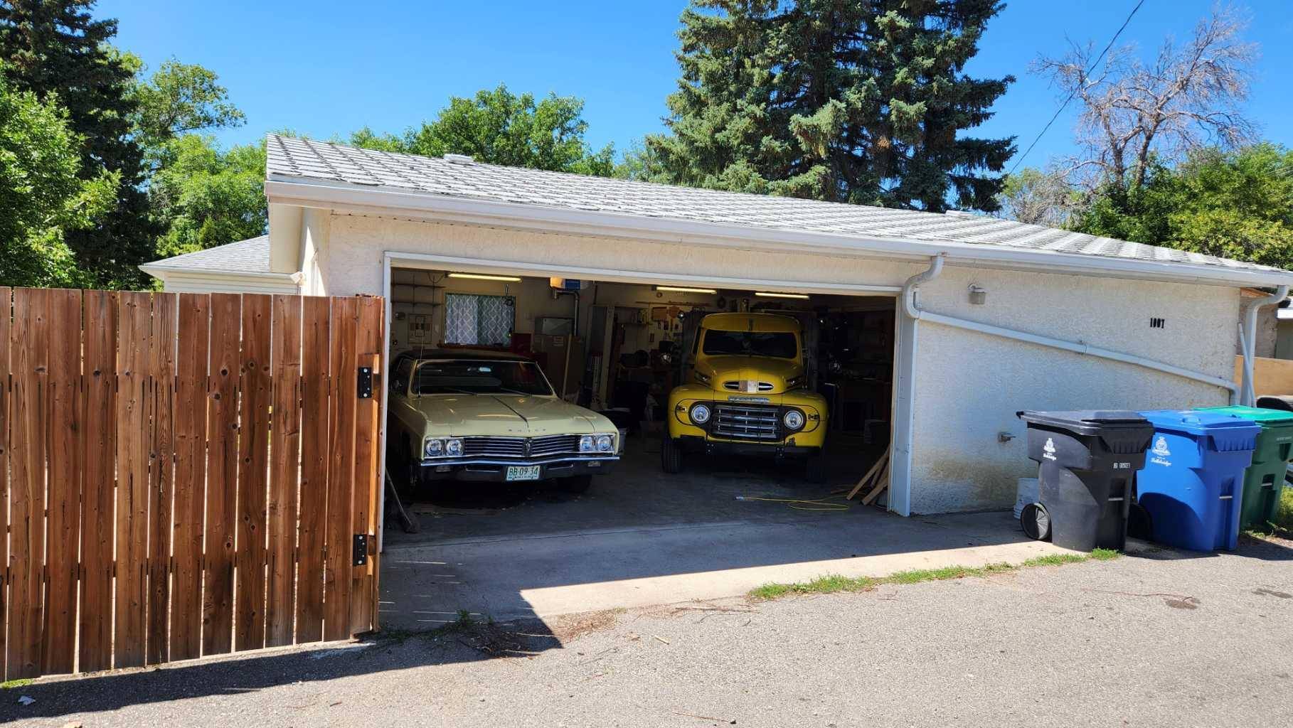 Lethbridge, AB T1K 1R9,1007 12B ST South