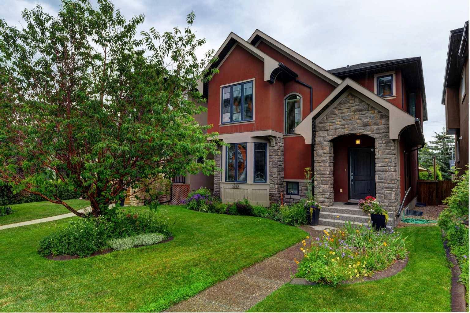 1410 26A ST Southwest, Calgary, AB T3C 1K8