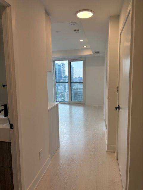 Toronto C08, ON M5B 0E3,308 Jarvis ST #3309