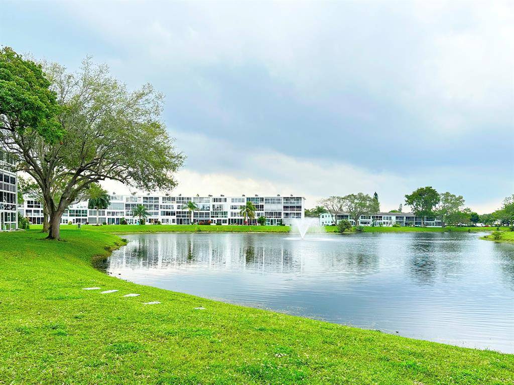 1014 Islewood D #1014, Deerfield Beach, FL 33442