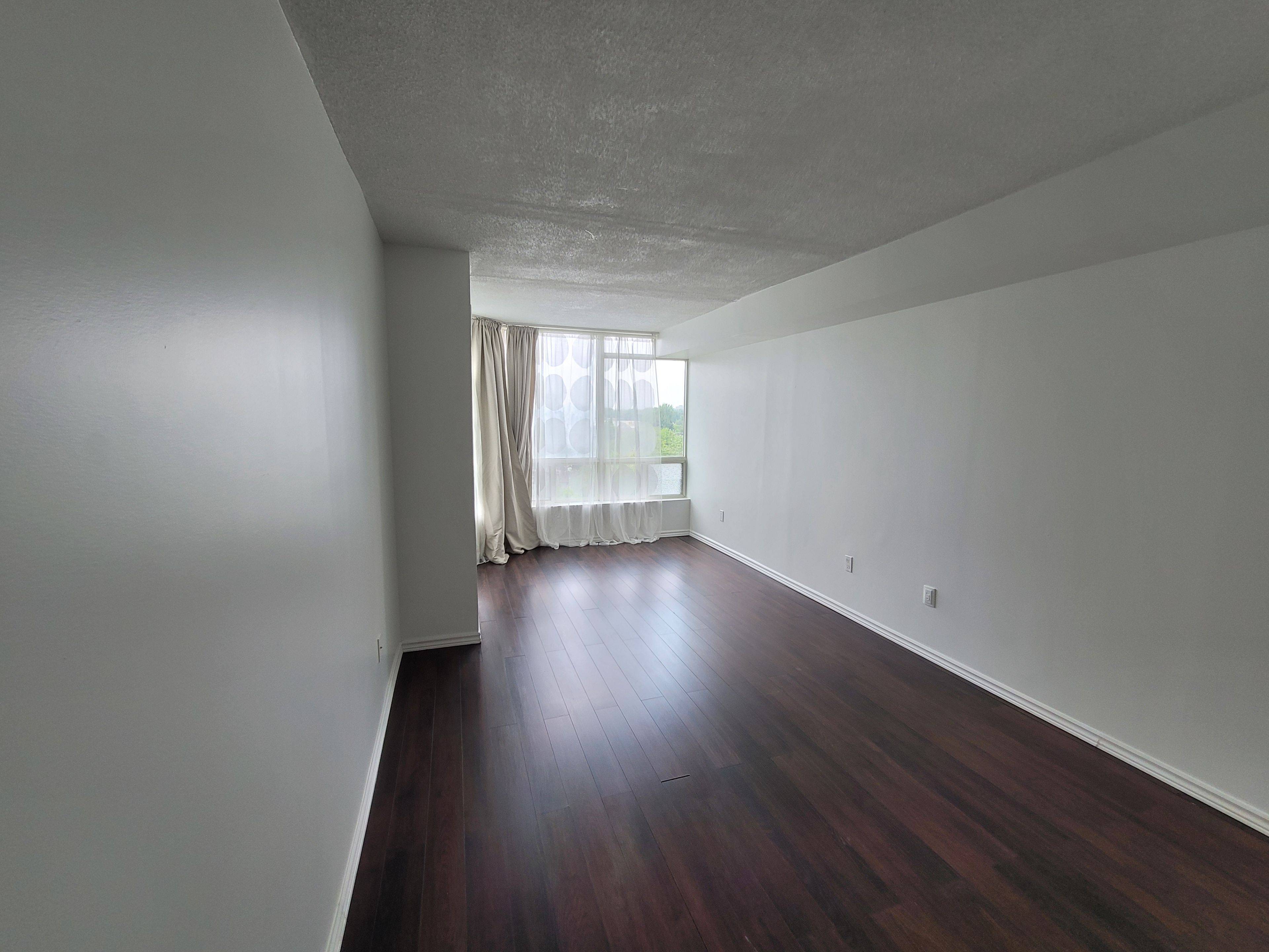 Toronto W04, ON M9N 3W5,1 Hickory Tree DR #809