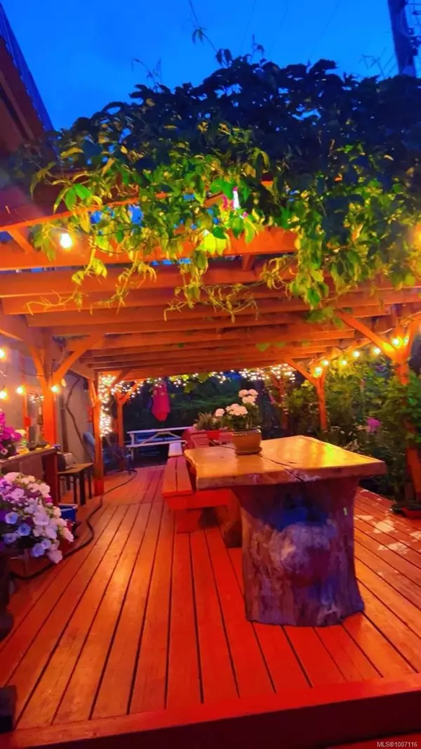 Crofton, BC V0R 1R0,1568 Chaplin St