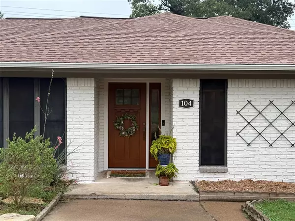 Mineral Wells, TX 76067,104 Cluster Drive