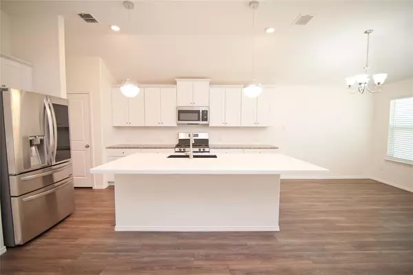 Forney, TX 75126,3913 Great Plains Way