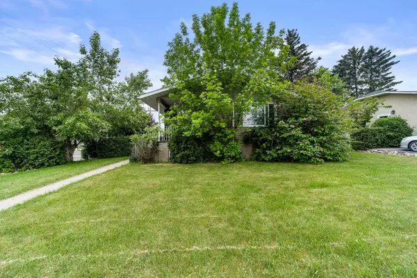 Carstairs, AB T0M 0N0,681 12 AVE