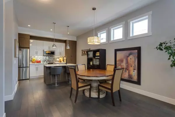 Calgary, AB T3B 0P3,4618 17 AVE NW #1