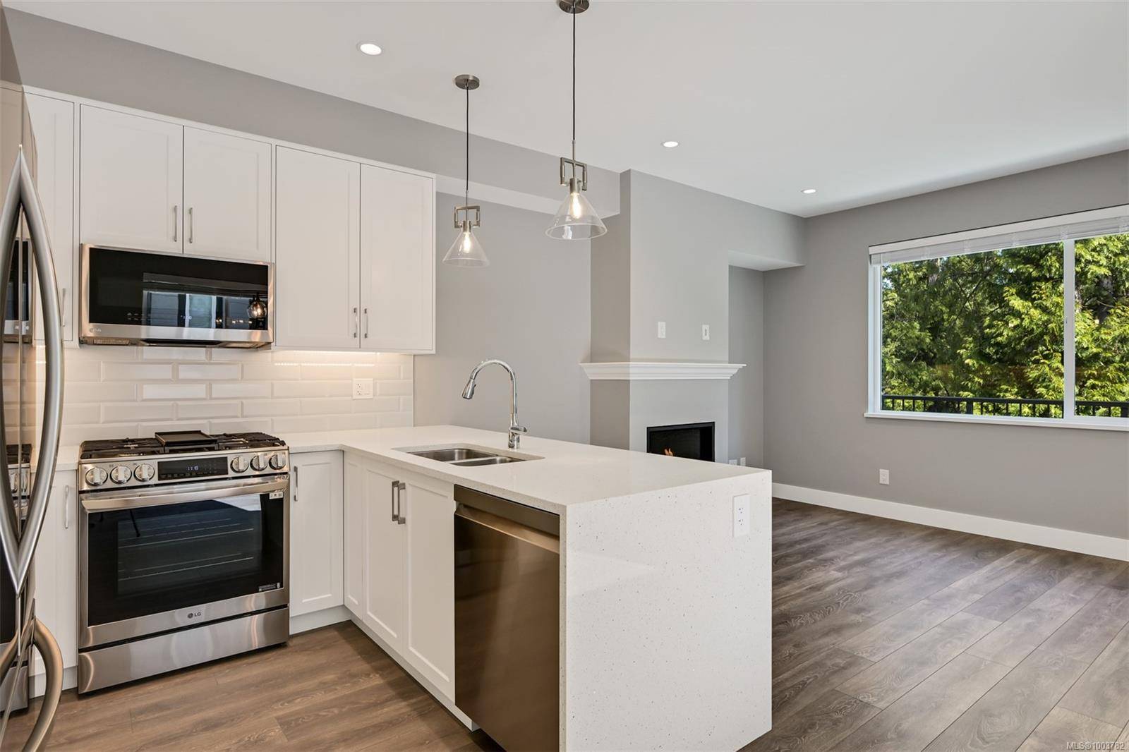 Langford, BC V9B 0X3,232 Lone Oak Pl