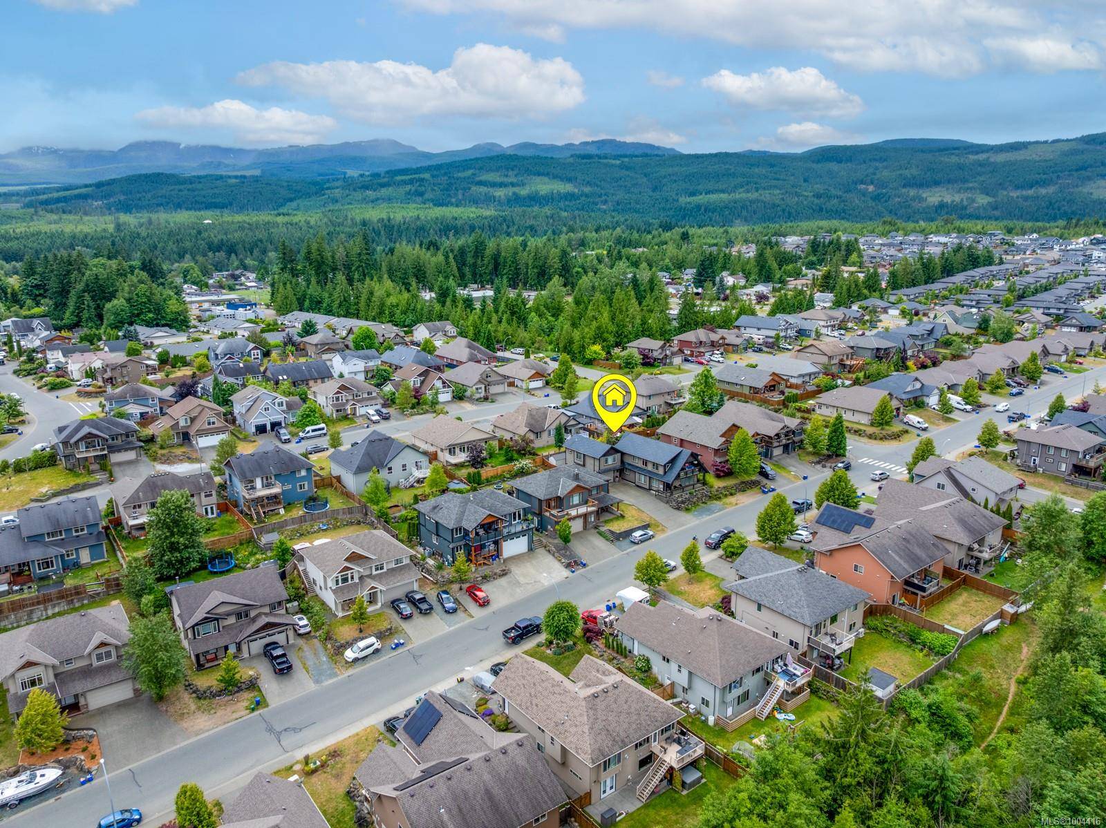 Cumberland, BC V0R 1S0,2673 Kendal Ave