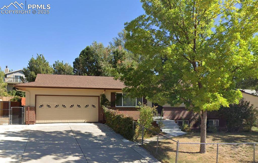 Colorado Springs, CO 80915,1331 Sanderson AVE