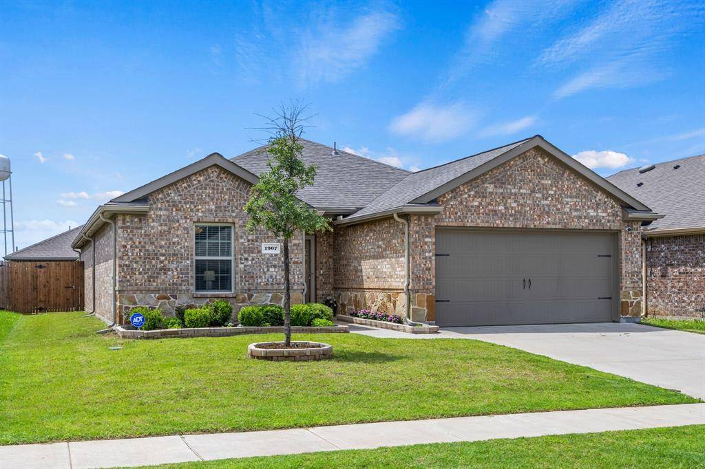 Farmersville, TX 75442,1907 Yale Street