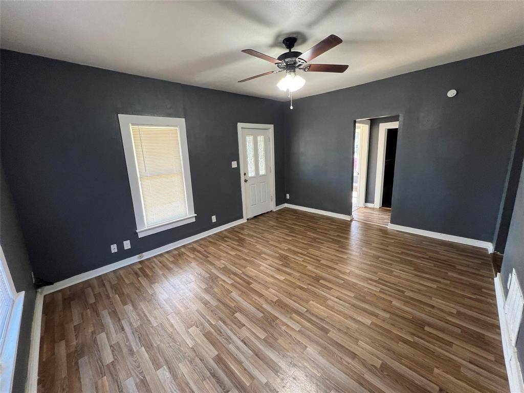 Denison, TX 75020,509 W Sears Street