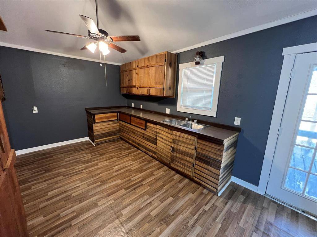 Denison, TX 75020,509 W Sears Street