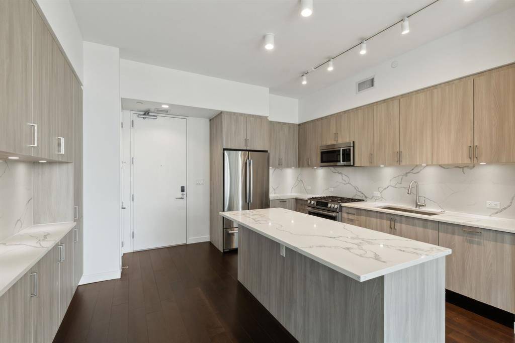 Dallas, TX 75201,2120 Olive Street #2204
