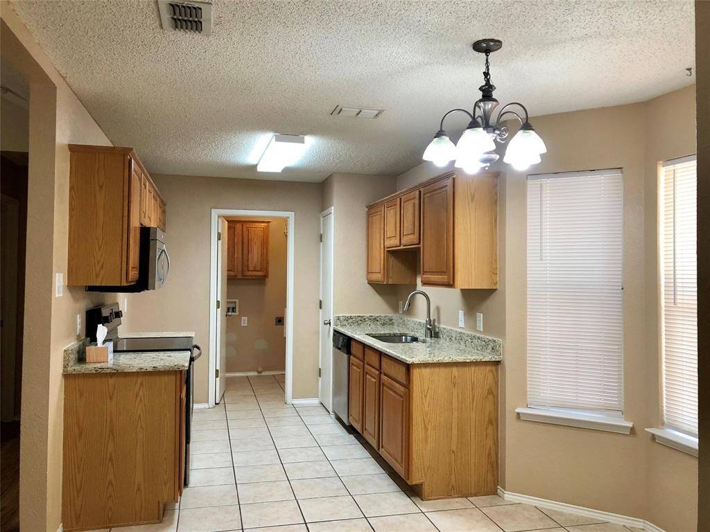 Joshua, TX 76058,407 Dakota Drive