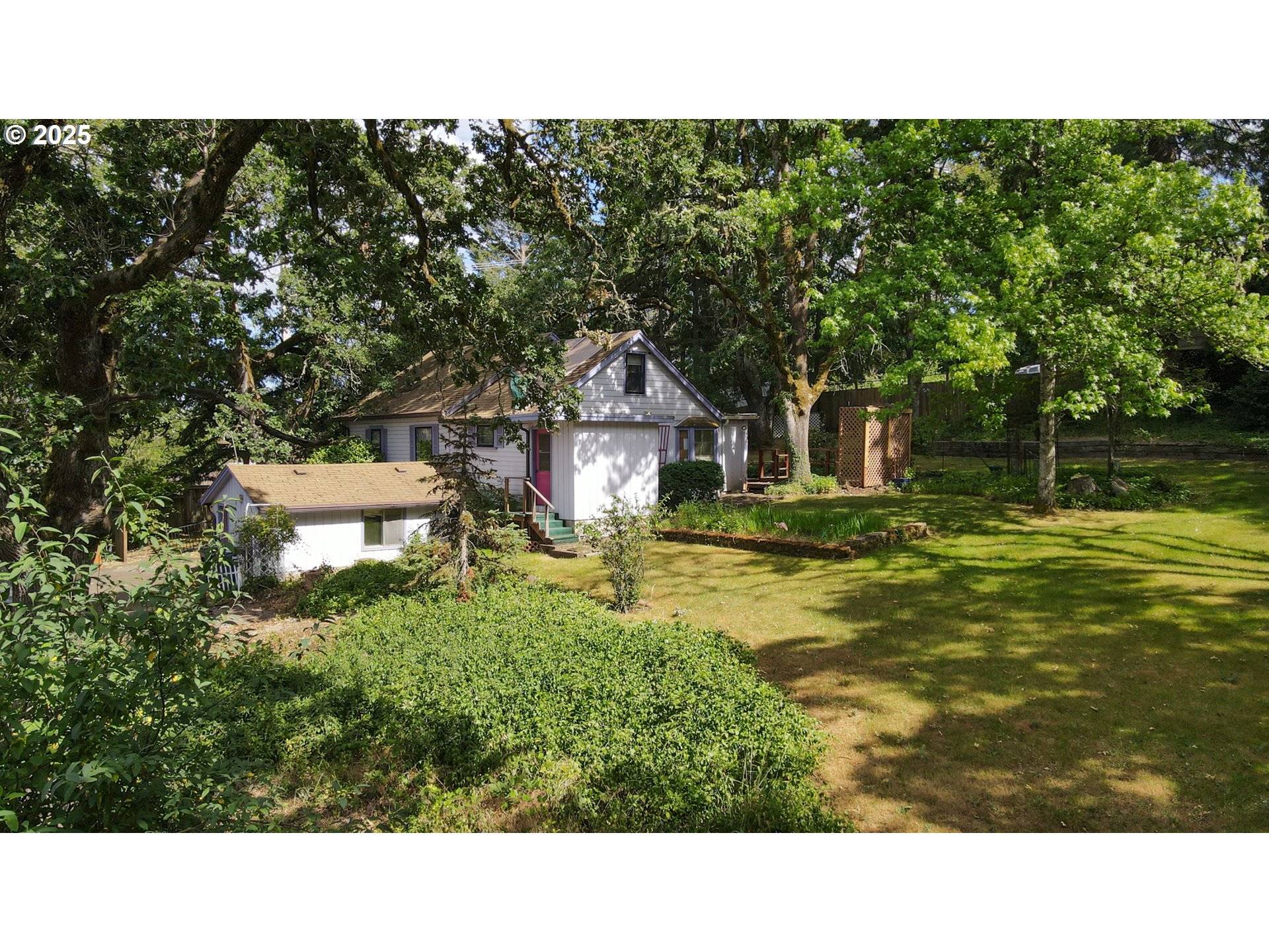 Eugene, OR 97405,2620 CHAMBERS ST