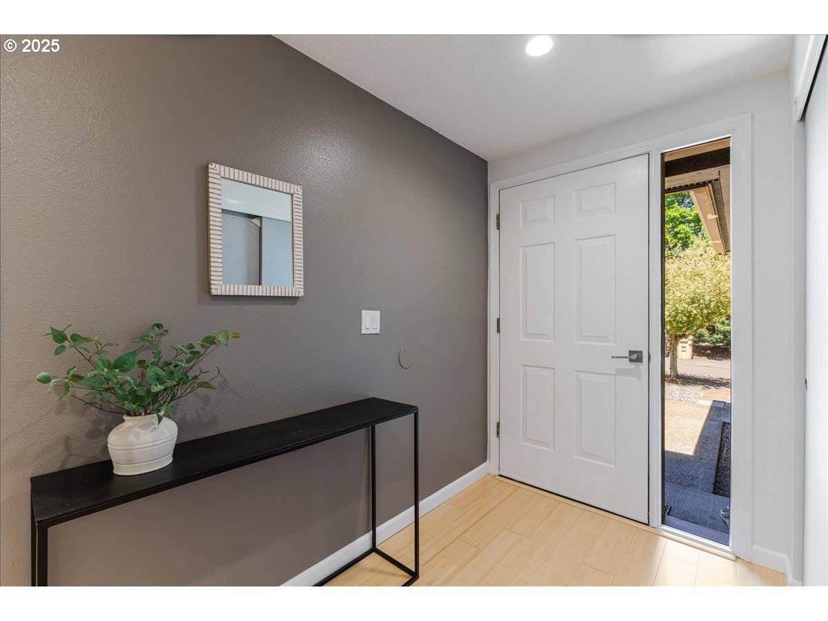 Wilsonville, OR 97070,11718 SW JAMAICA