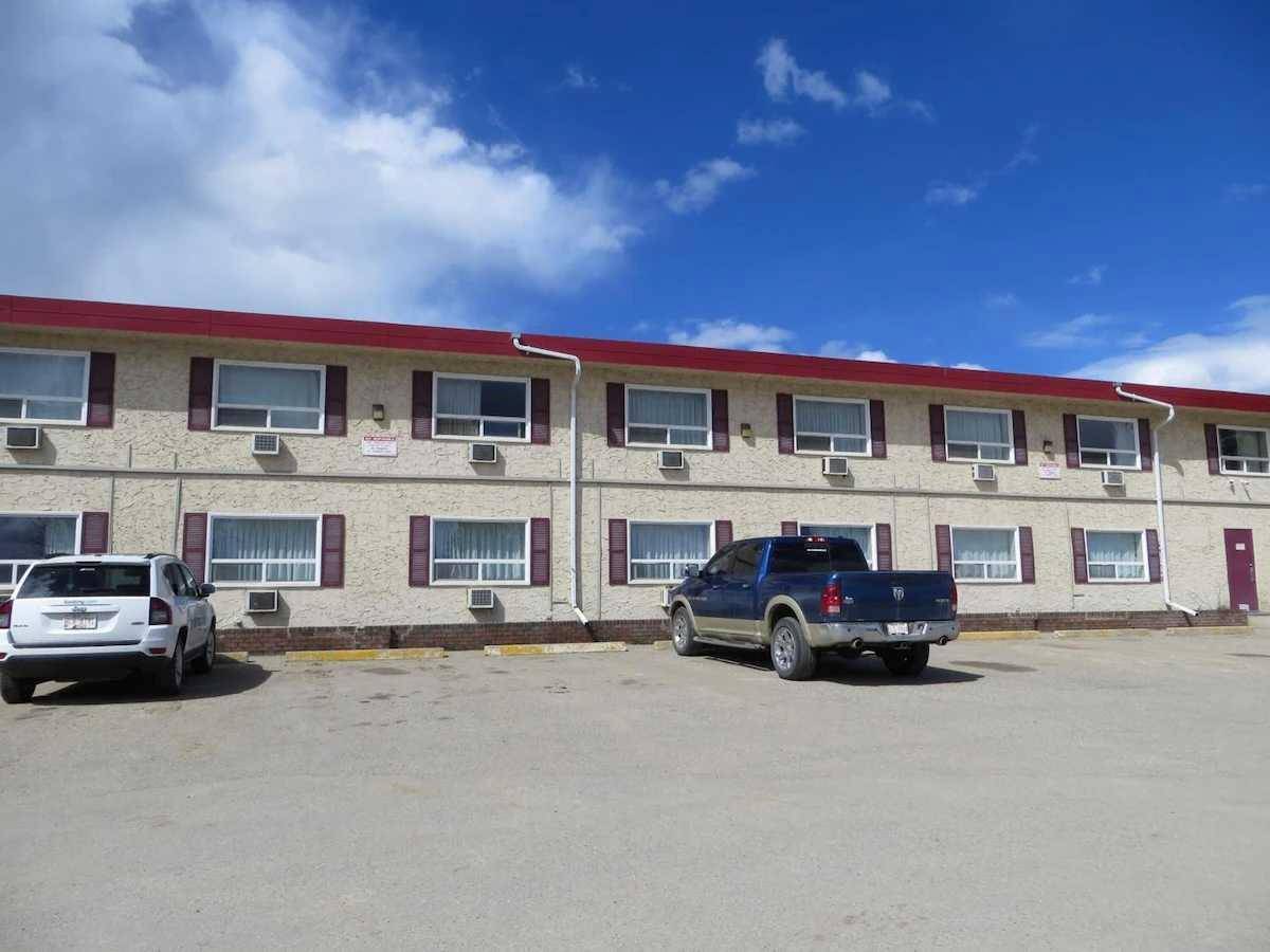 Edson, AB T7E 1T9,4830 4 AVE