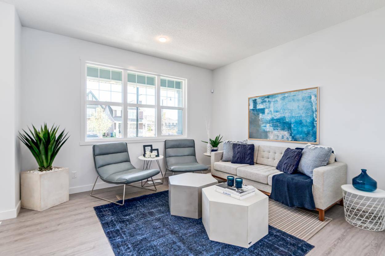 33 Lewisburg Close NE, Calgary, AB T3P 2N4